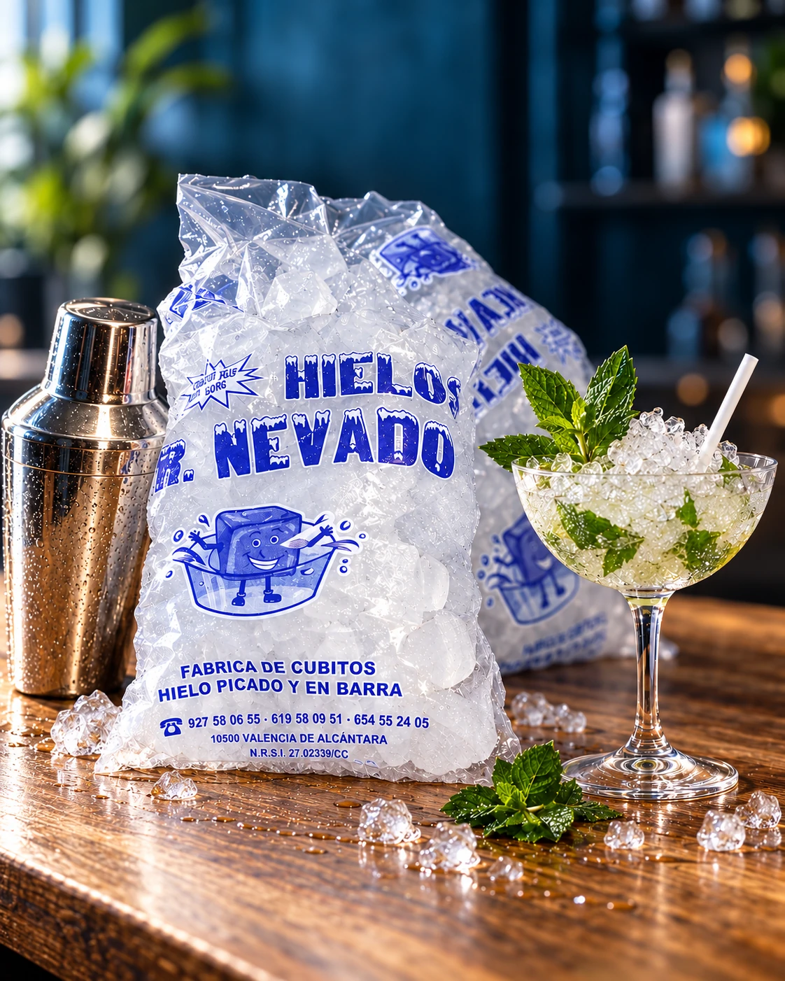 Hielo envasado en nuestra fábrica de Valencia de Alcántara listo para servicio